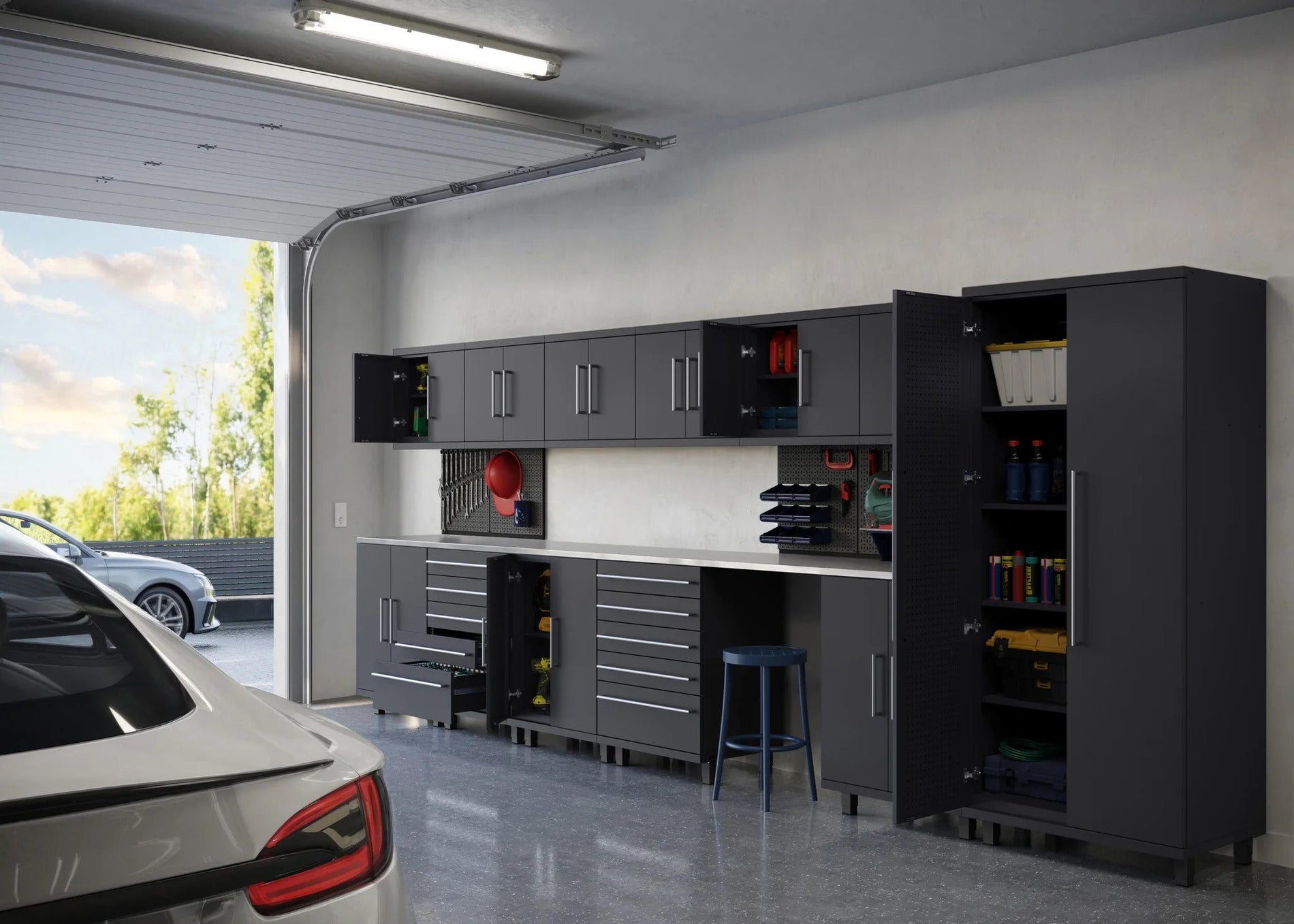 Are Premium Metal Garage Cabinets Right for Canadian Homes? Benefits and Considerations